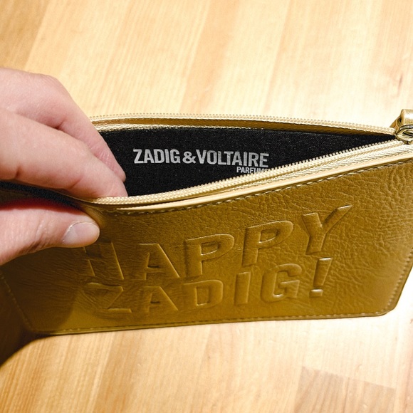 BN Zadig et Voltaire clutch/wristlet. Gold and textured. - Picture 4 of 4